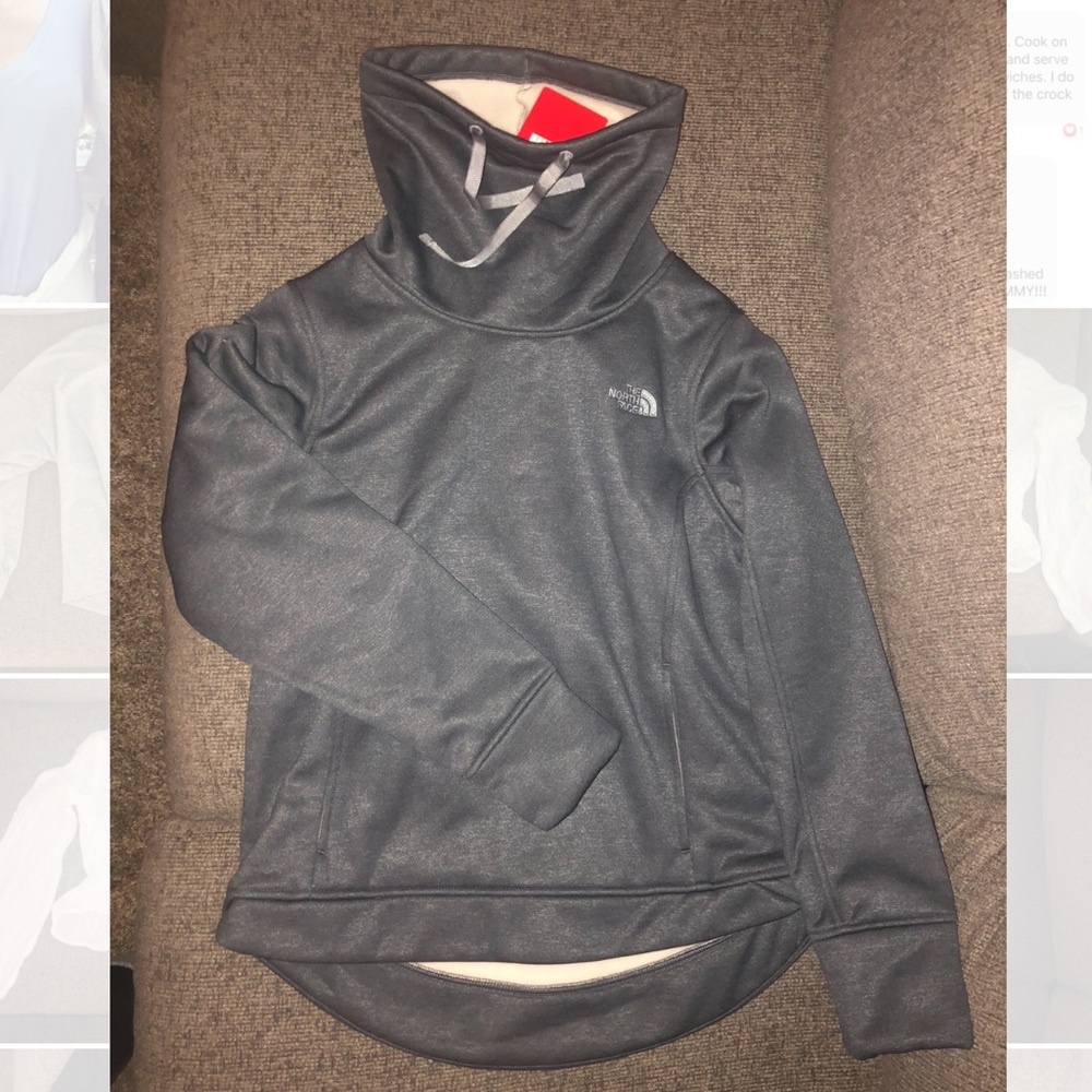 North face pullover